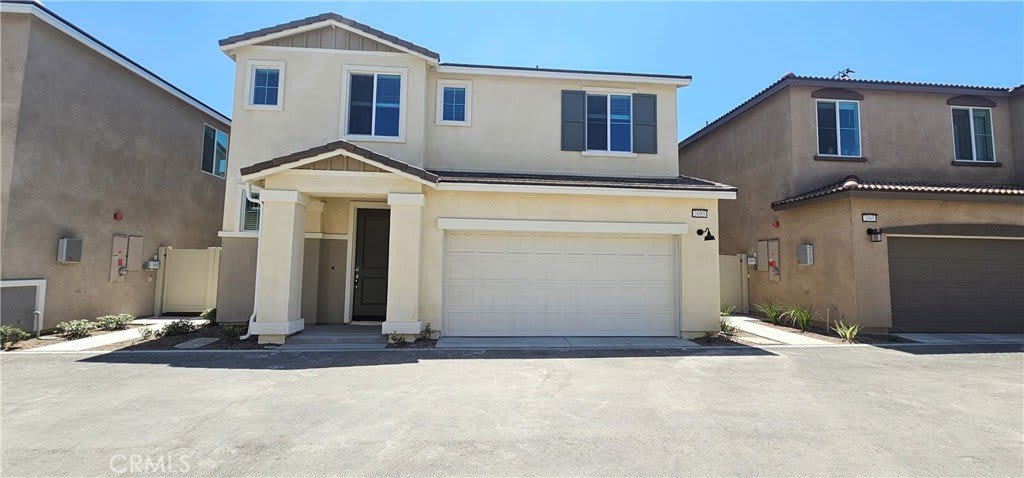 2093 Bergamot Street