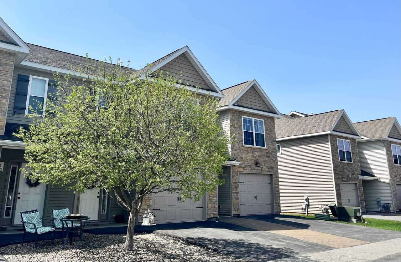 Ridgeview Townhomes and Apartments