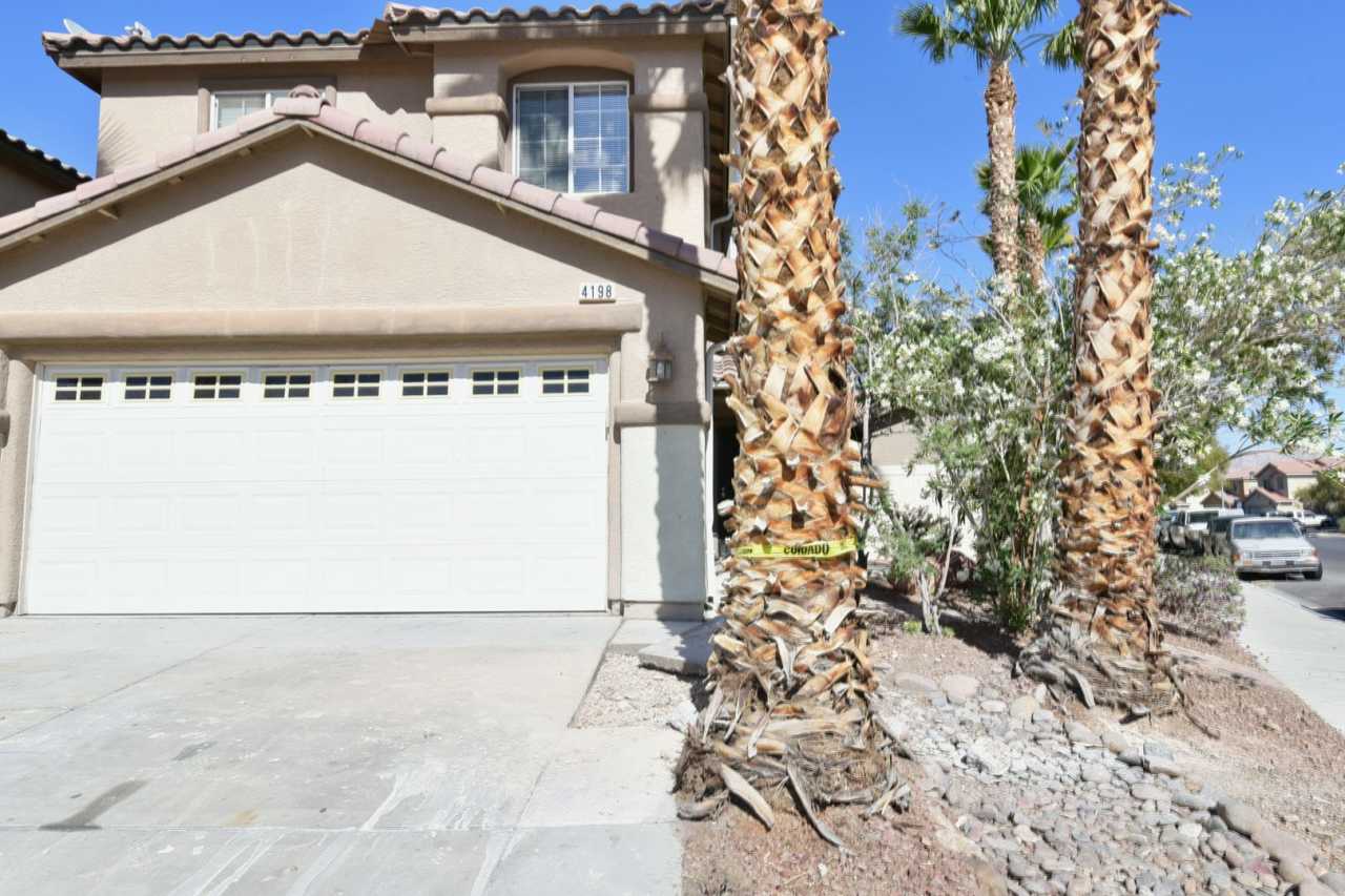 Spacious 4Bed/2Bath/2Car Home located in North Las Vegas w/ Pool!
