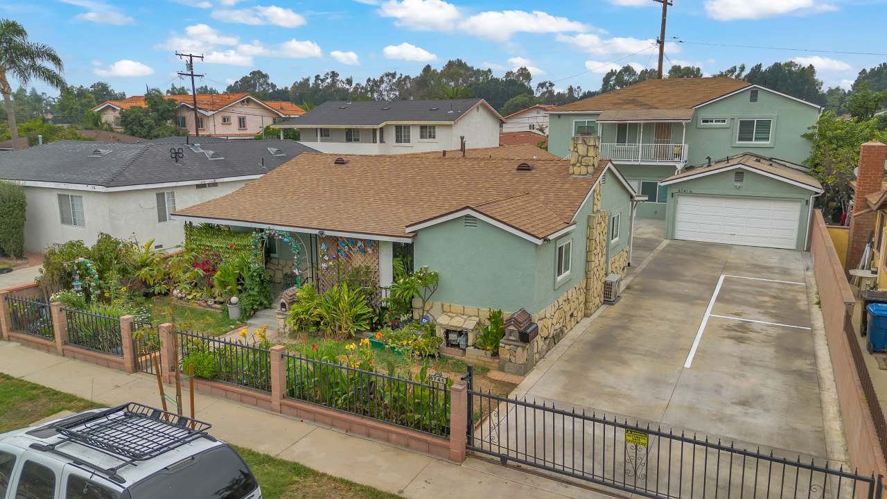 6741 1/2 Marcelle Street