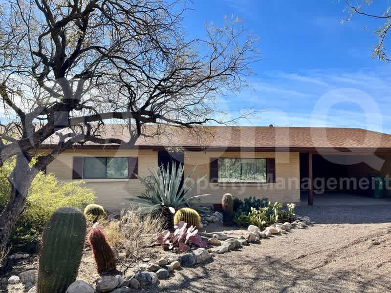 6665 North Donna Beatrix Circle