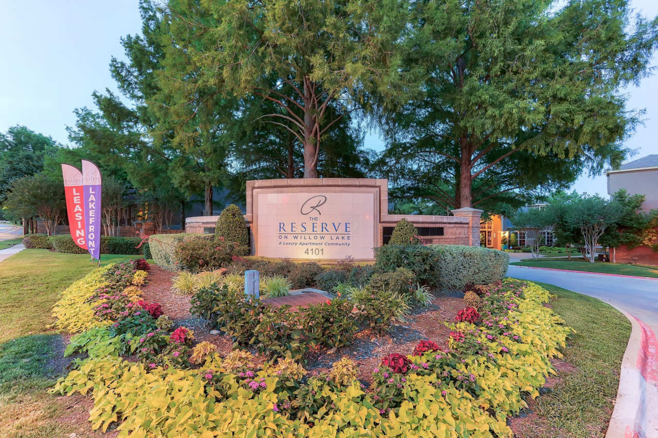 Reserve on Willow Lake