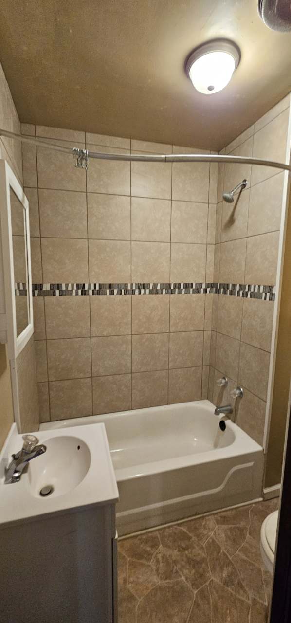 110 1/2 East Jefferson St (NEW)