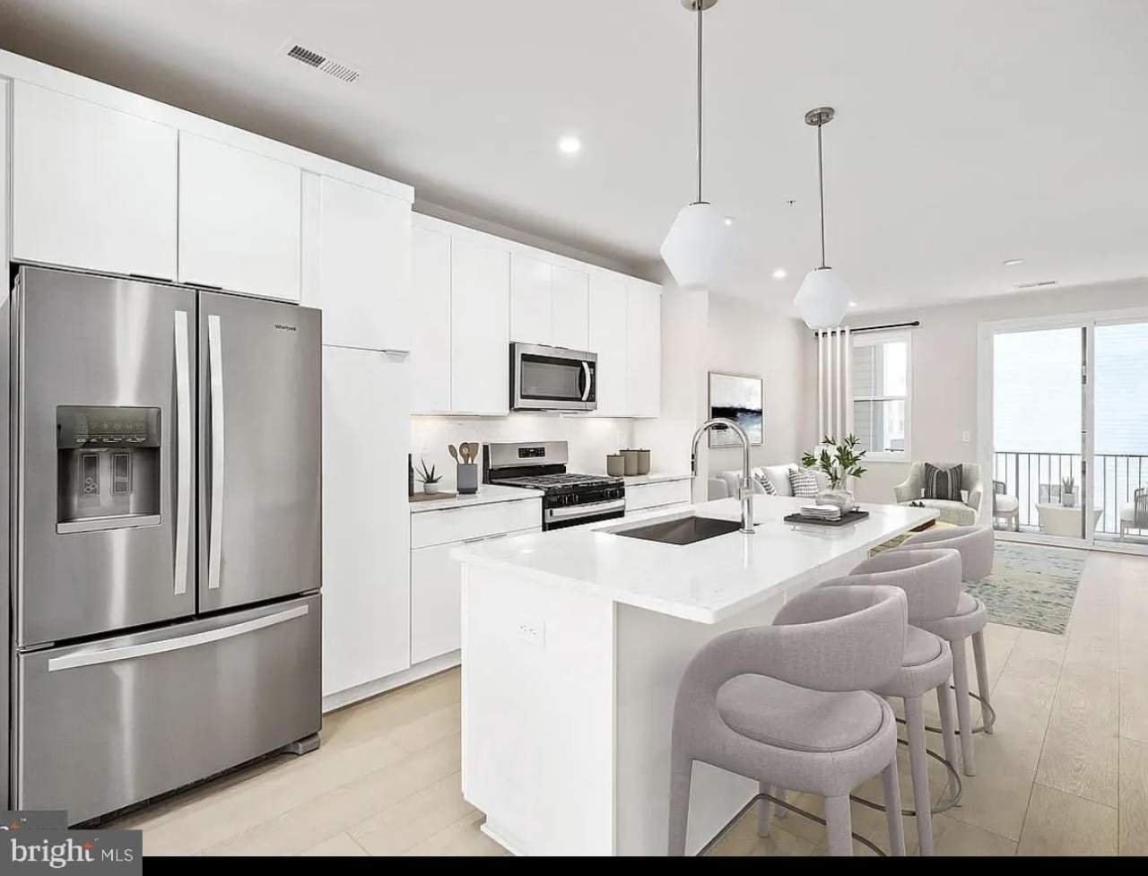 4768 SULLY POINT Lane