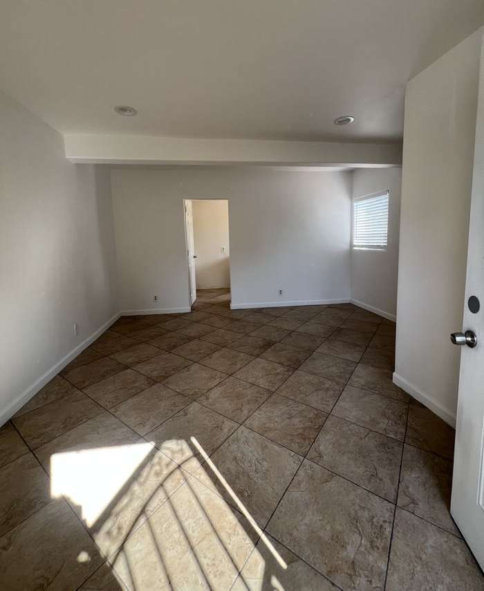 4079 Santa Ana Street