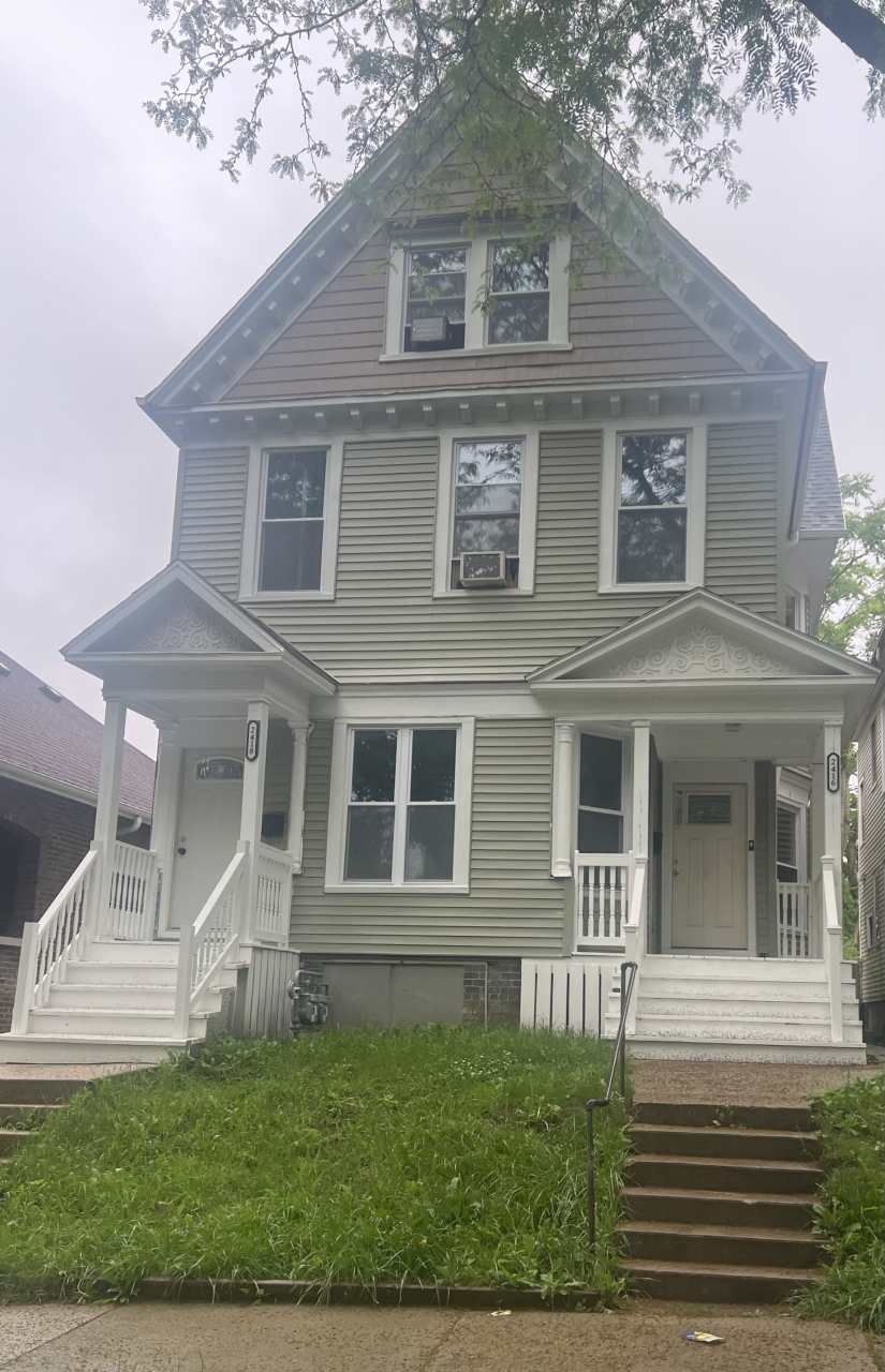 2416 West Mc Kinley Boulevard