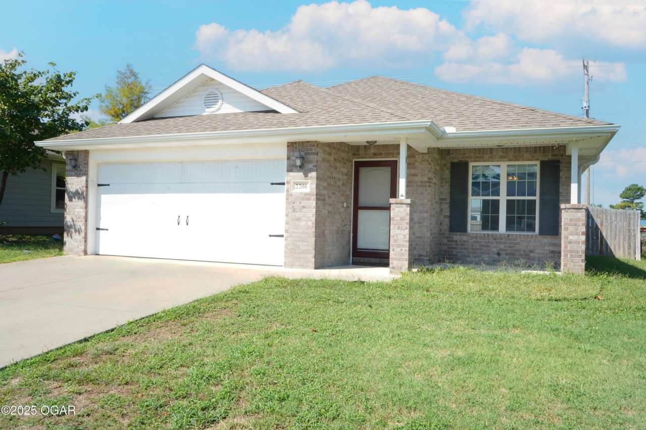 2206 S Virginia Avenue