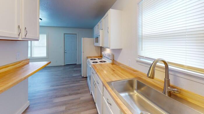 906 North 9th Street