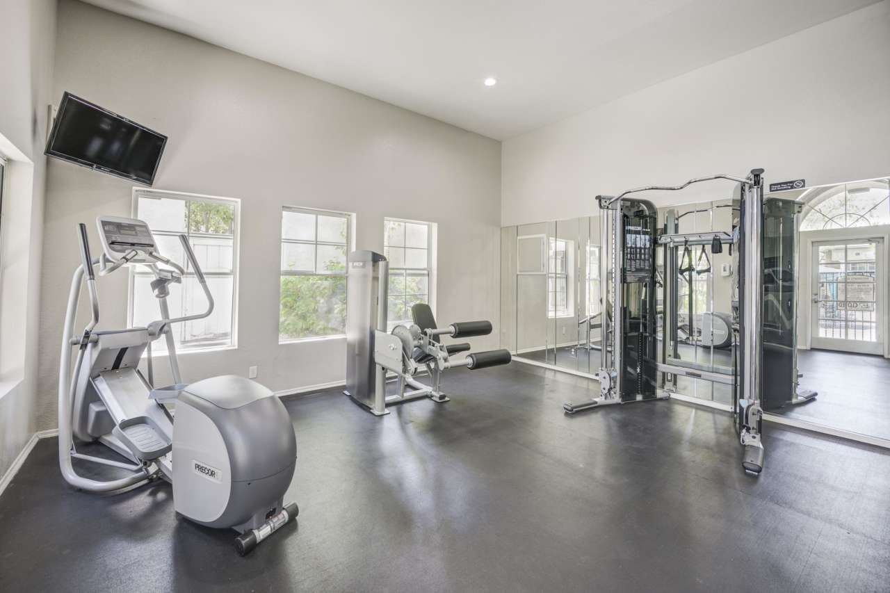 Wood Canyon Villa Apartment Homes