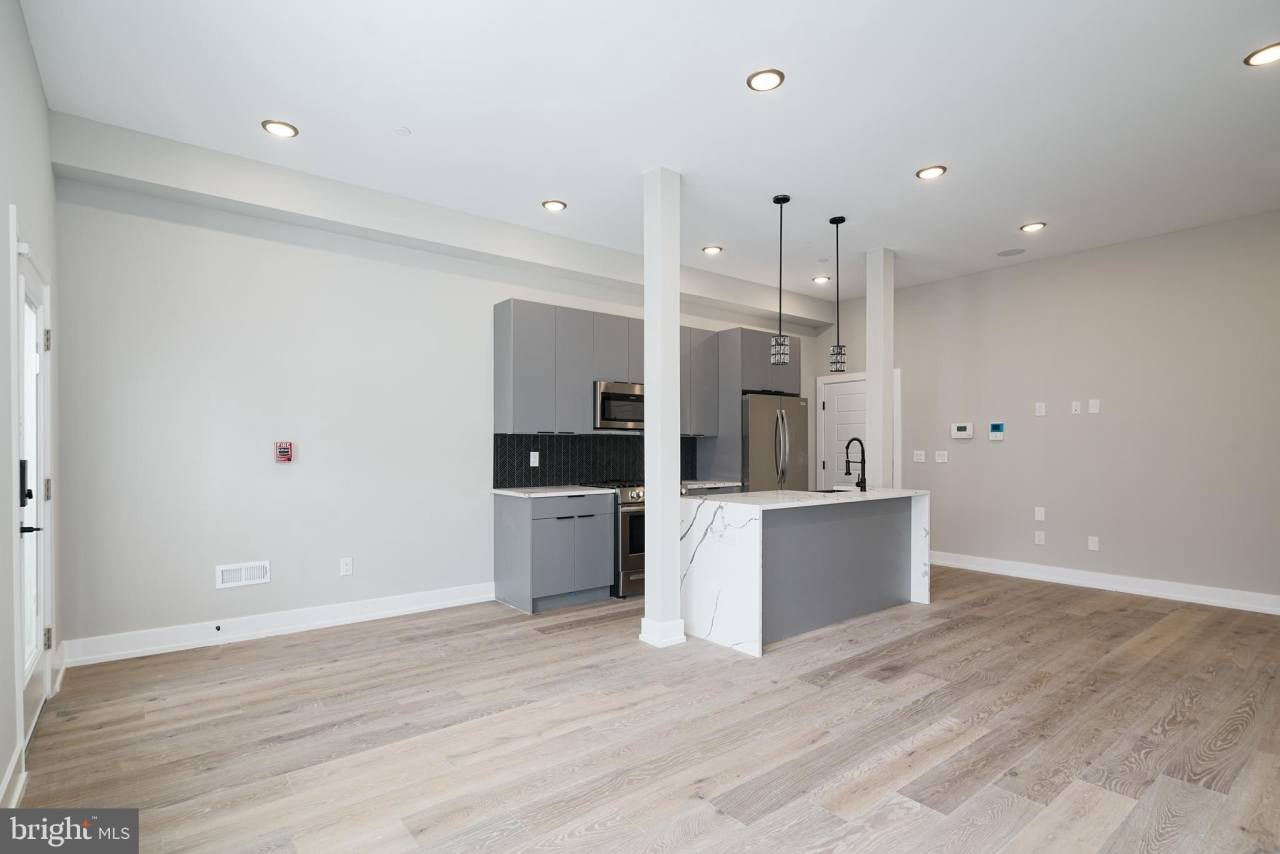 4327 BALTIMORE AVENUE