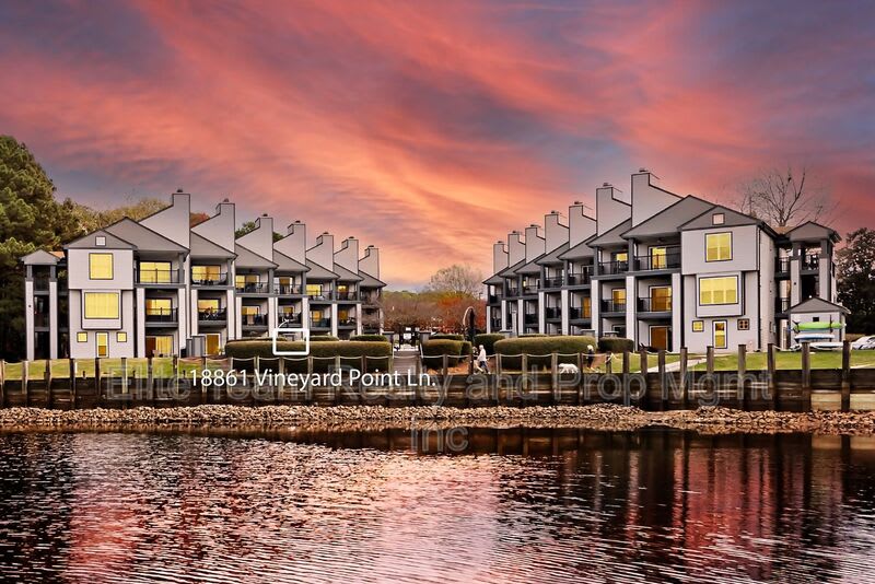 18861 Vineyard Point Lane