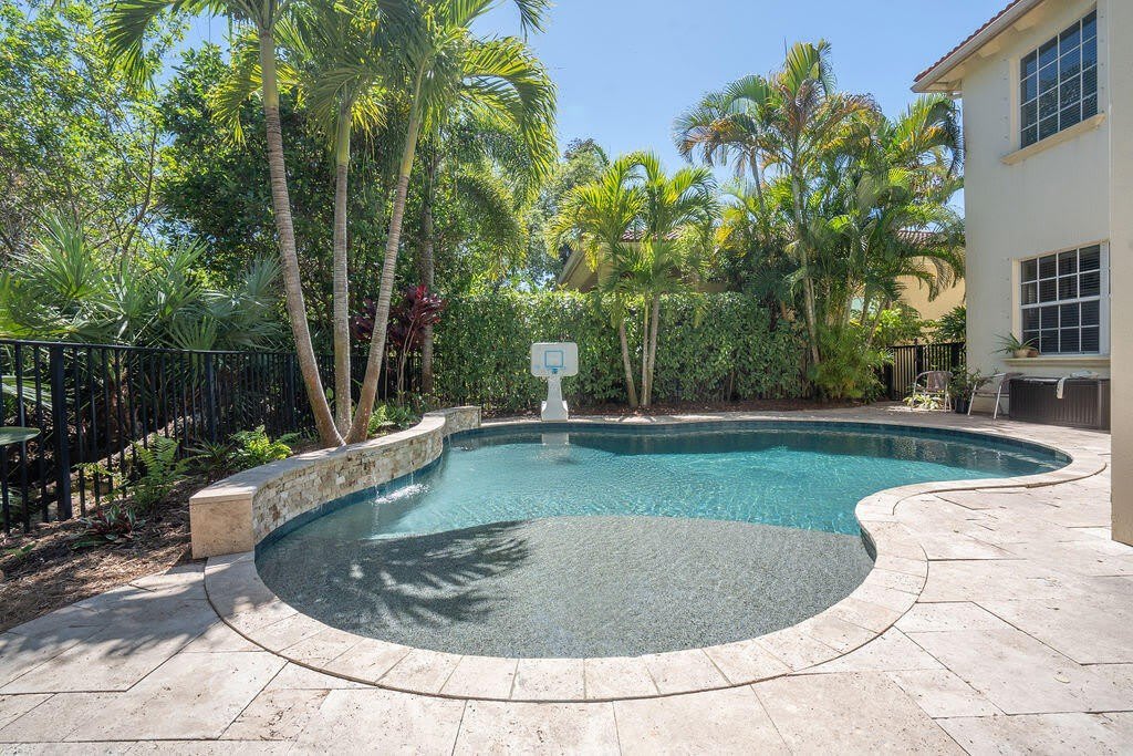 1044 Vintner Boulevard