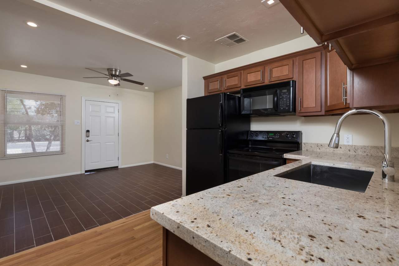 1646 East Indianola Avenue - 1