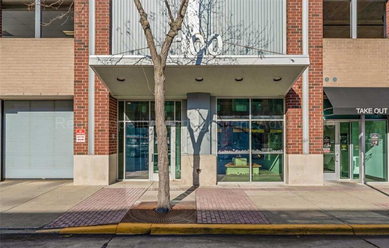 2BR/2BA Skylofts Condo with Balcony  Garage Parking