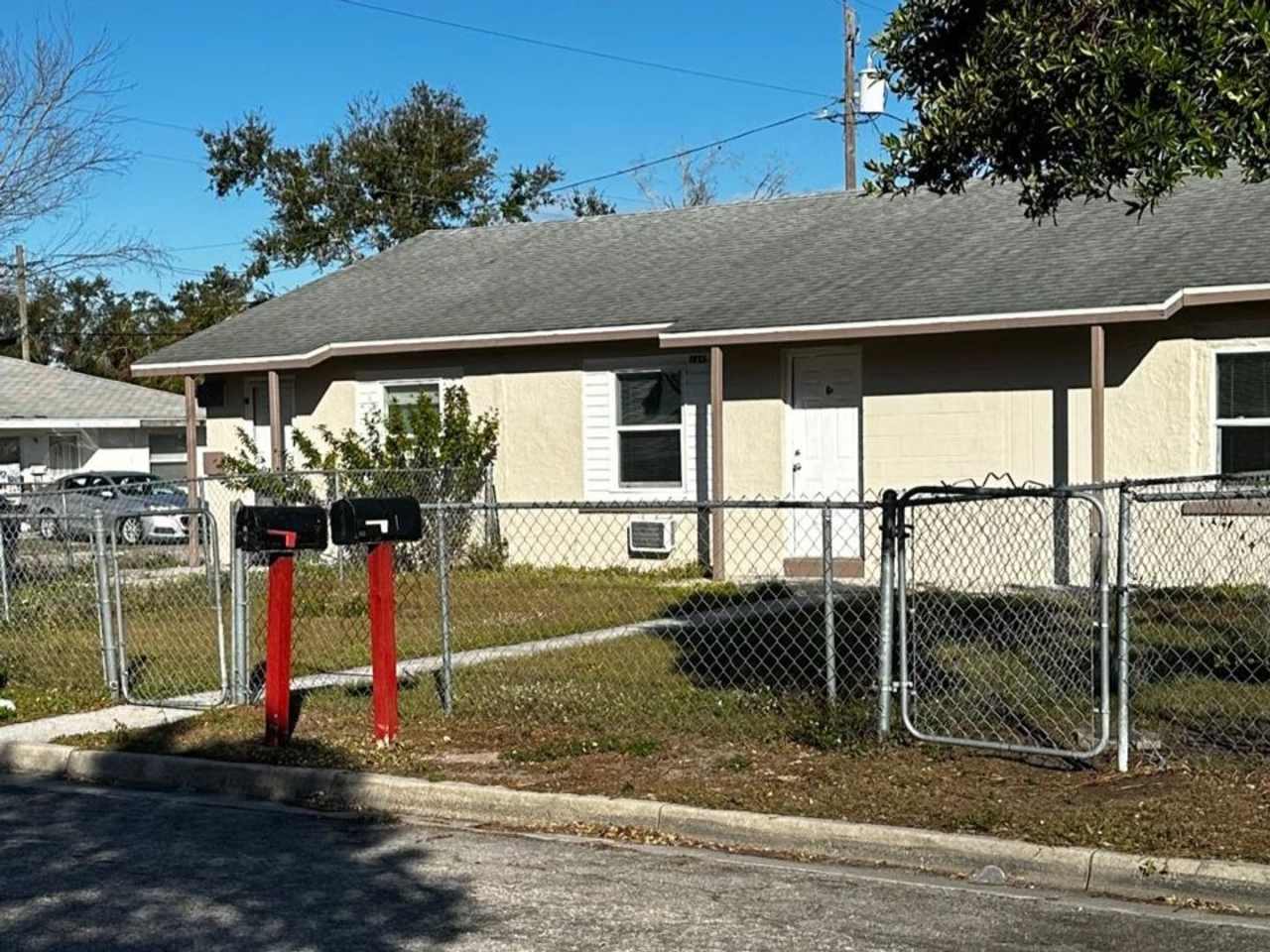 2/1 Unit for rent in Lake Wales