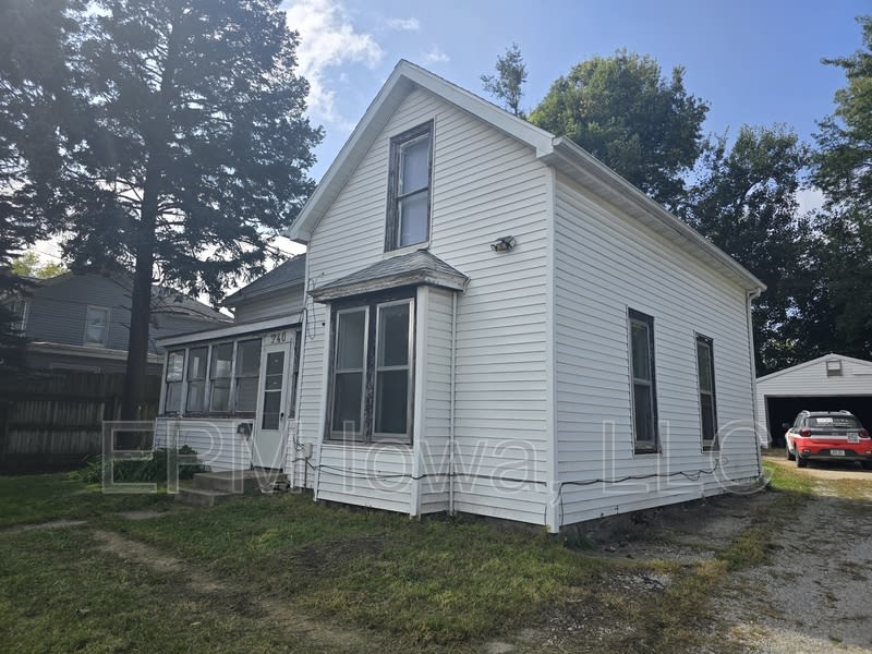 740 West 11th Street