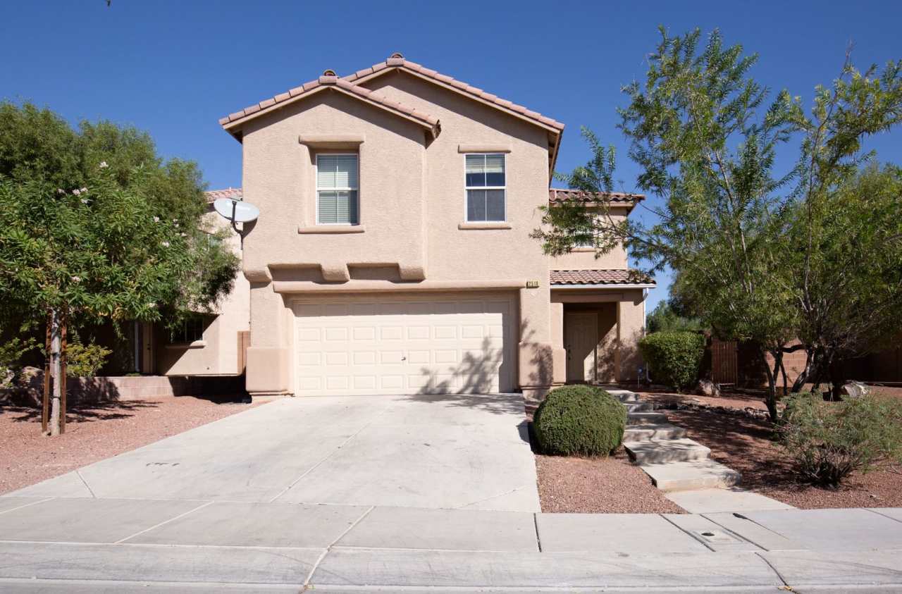 ALIANTE 4 BEDROOMS, 3 BATHS WITH ALL APPLIANCES