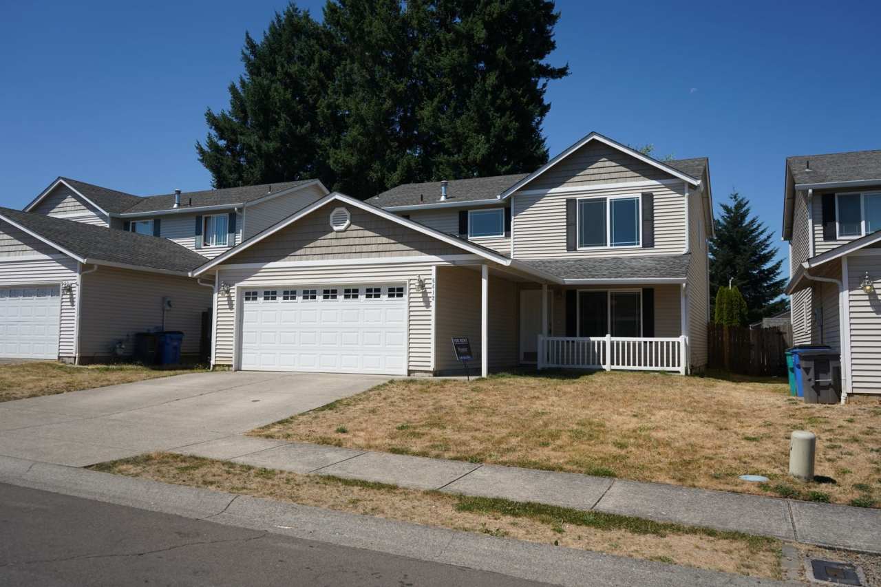 Spacious Walnut Grove 2 Story Home for Rent - 6412 NE 78th Ave