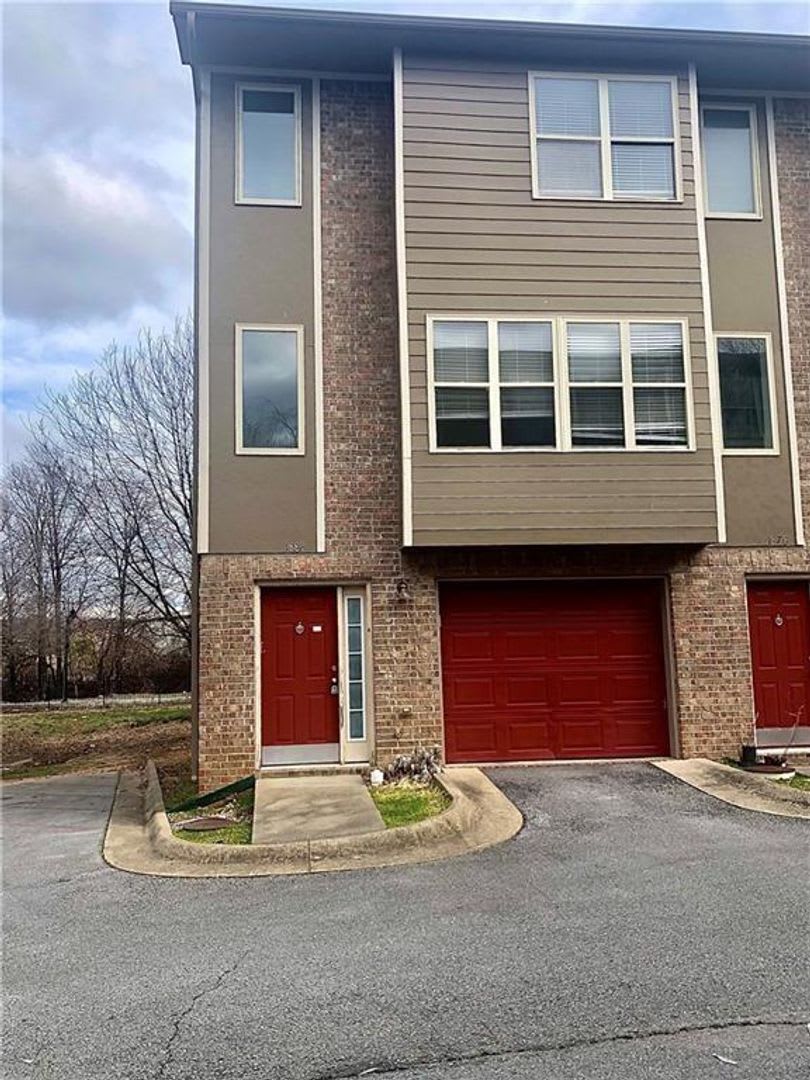 2 Bedroom 2.5 Bathroom Home Coming Soon 8/14/22025
