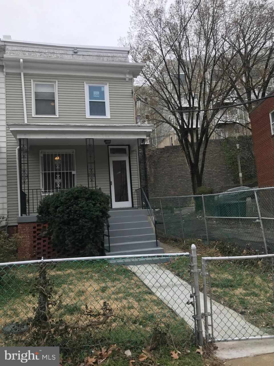 1377 MORRIS ROAD SE