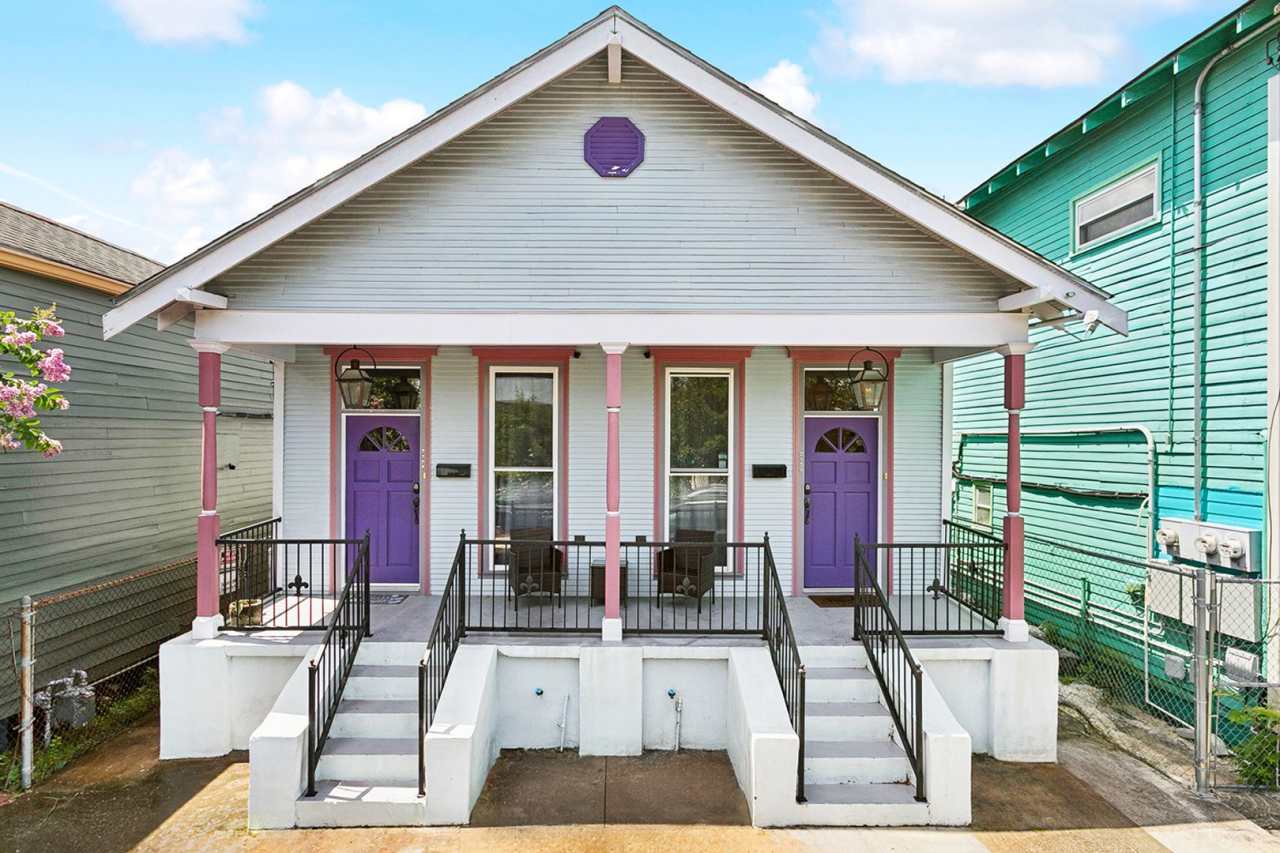 2104 Marais Street