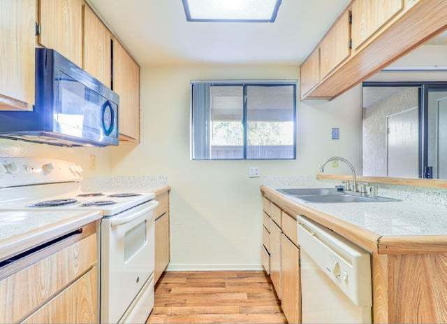 6787 Cole Ave Unit C22