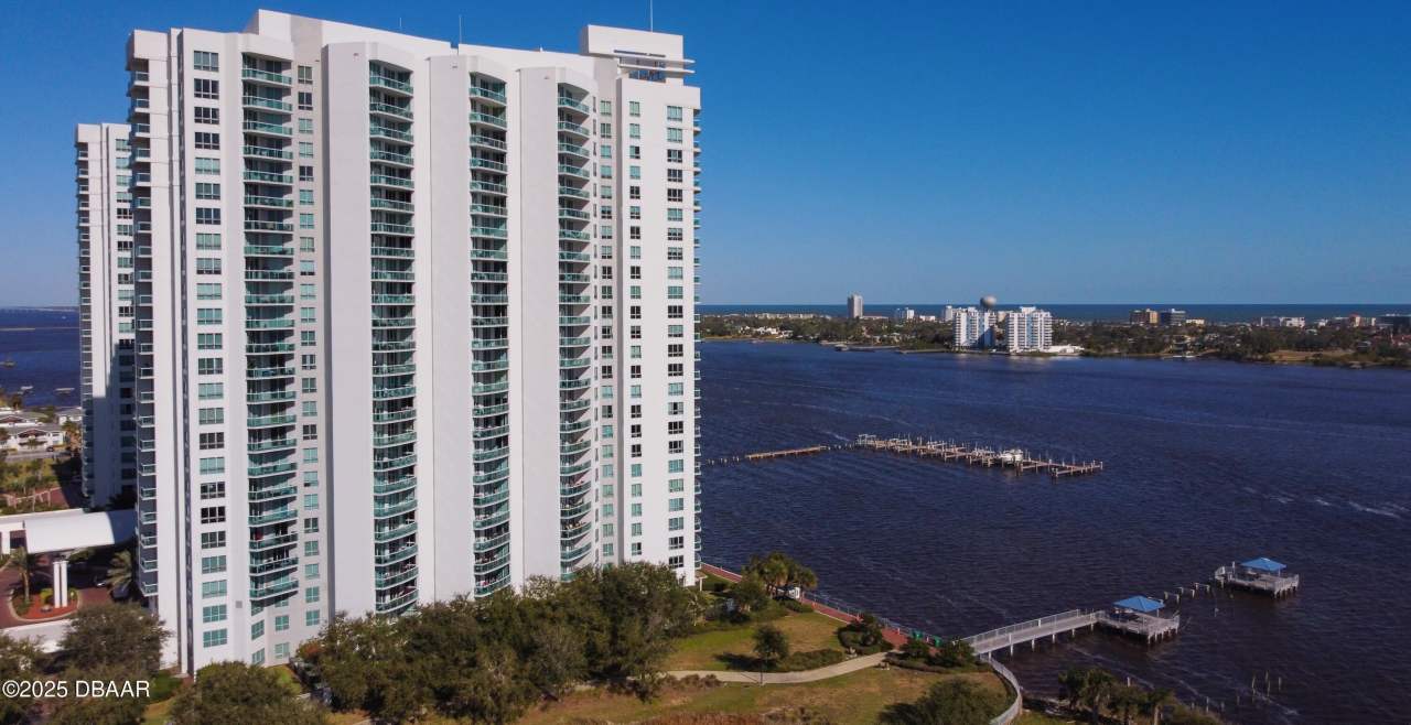 231 RIVERSIDE DRIVE 609