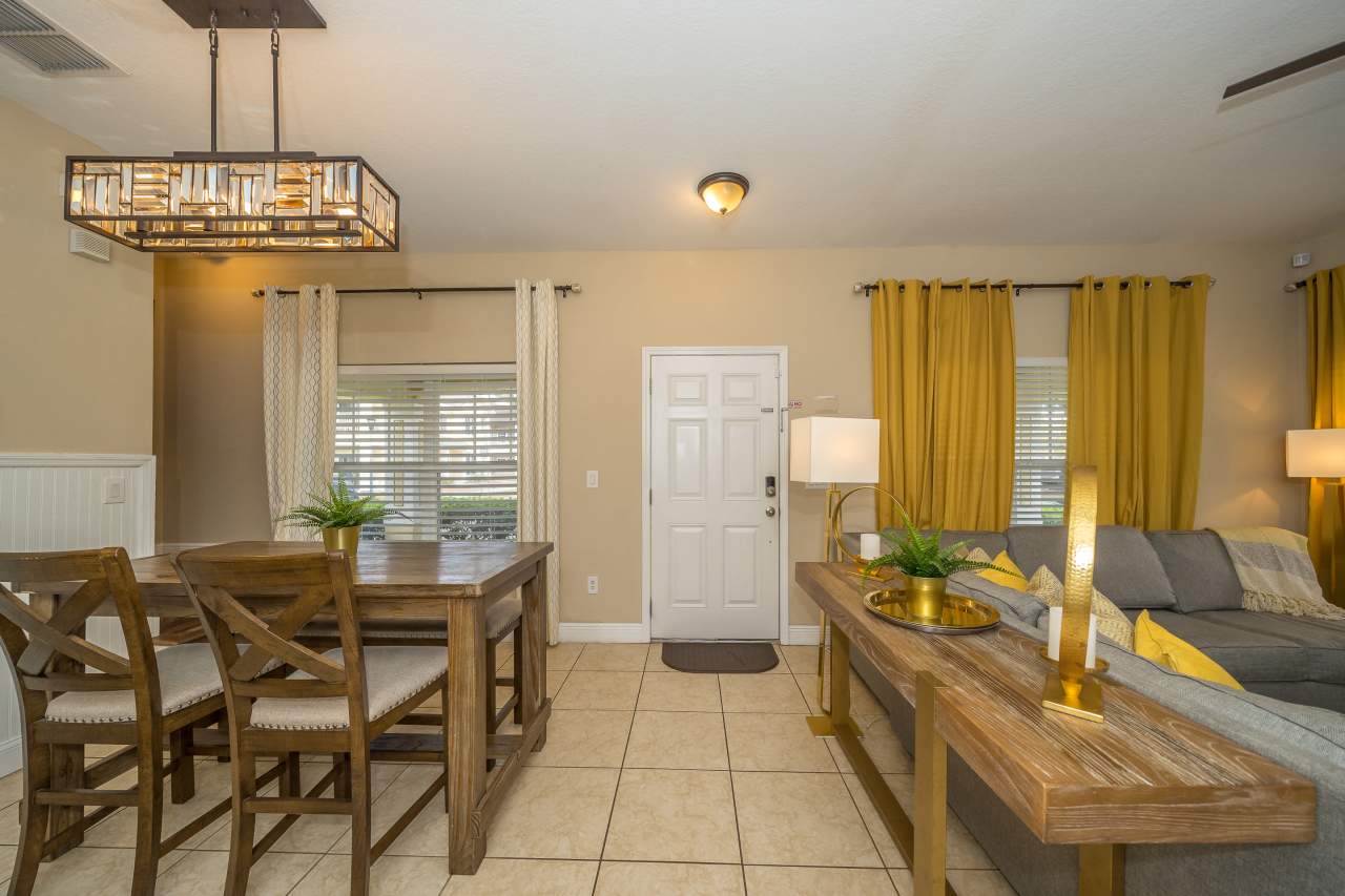 205 East Kirby Street