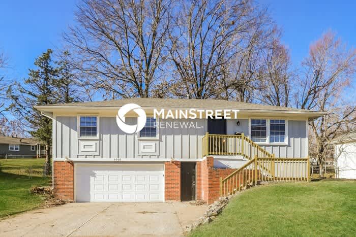 2900 South Linwood Avenue