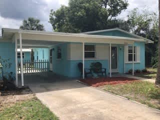 3/1 cottage conveniently located near Downtown Mount Dora