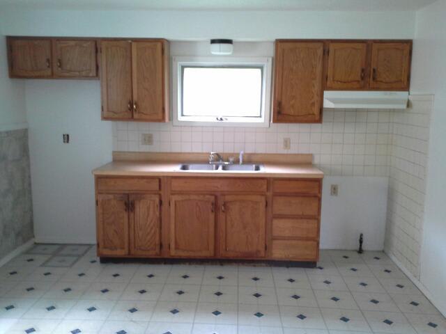 2726 John St-Large 3 Bedroom Home.