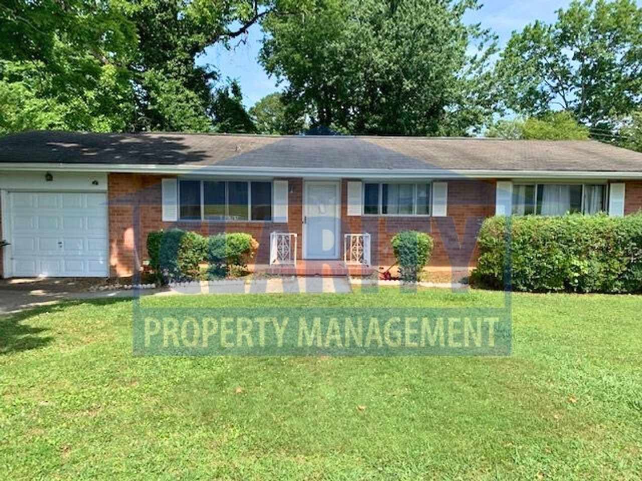 Three bedroom ranch-style home in Chattanooga!