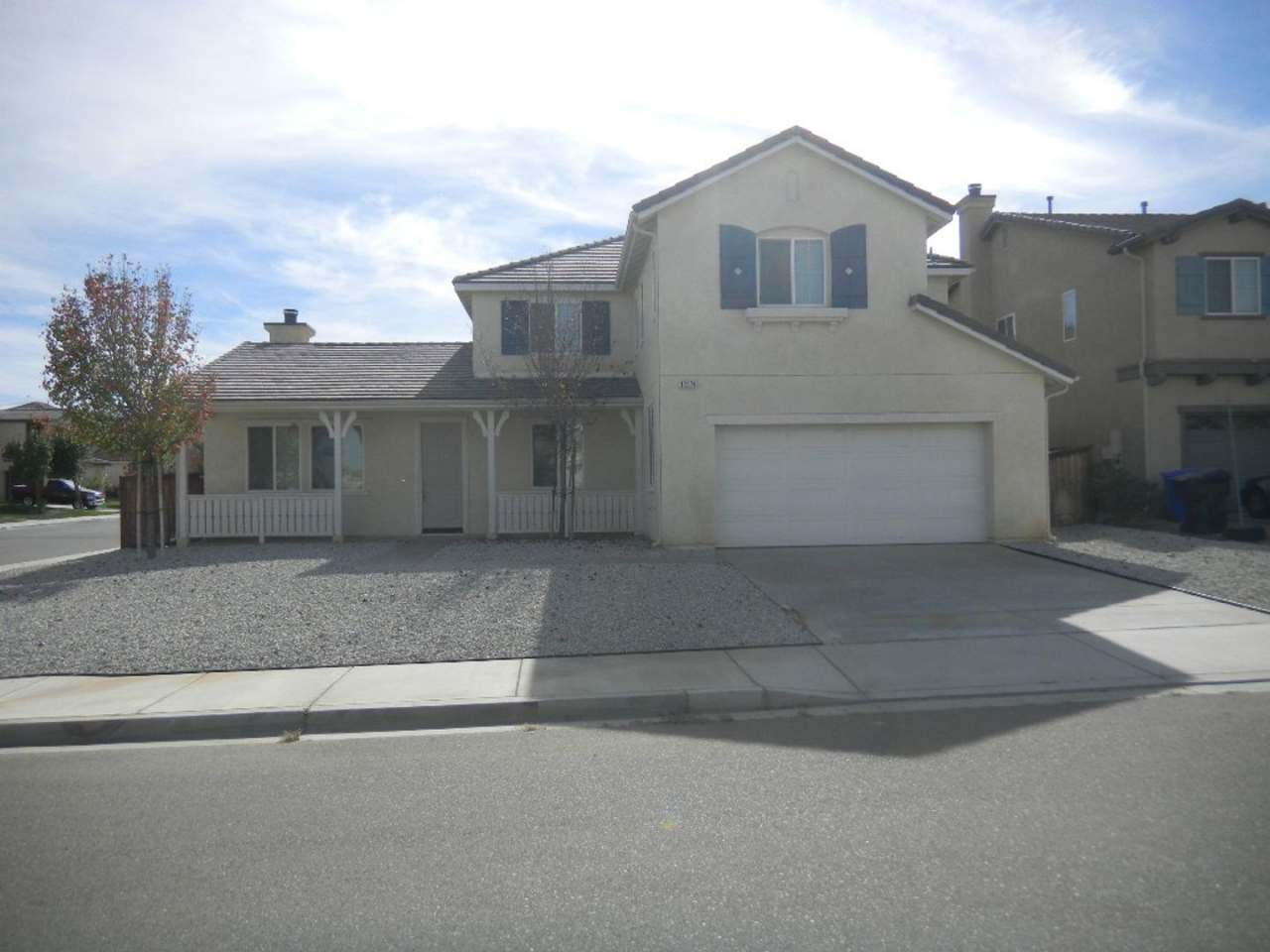 Beautiful home in central location of Victorville