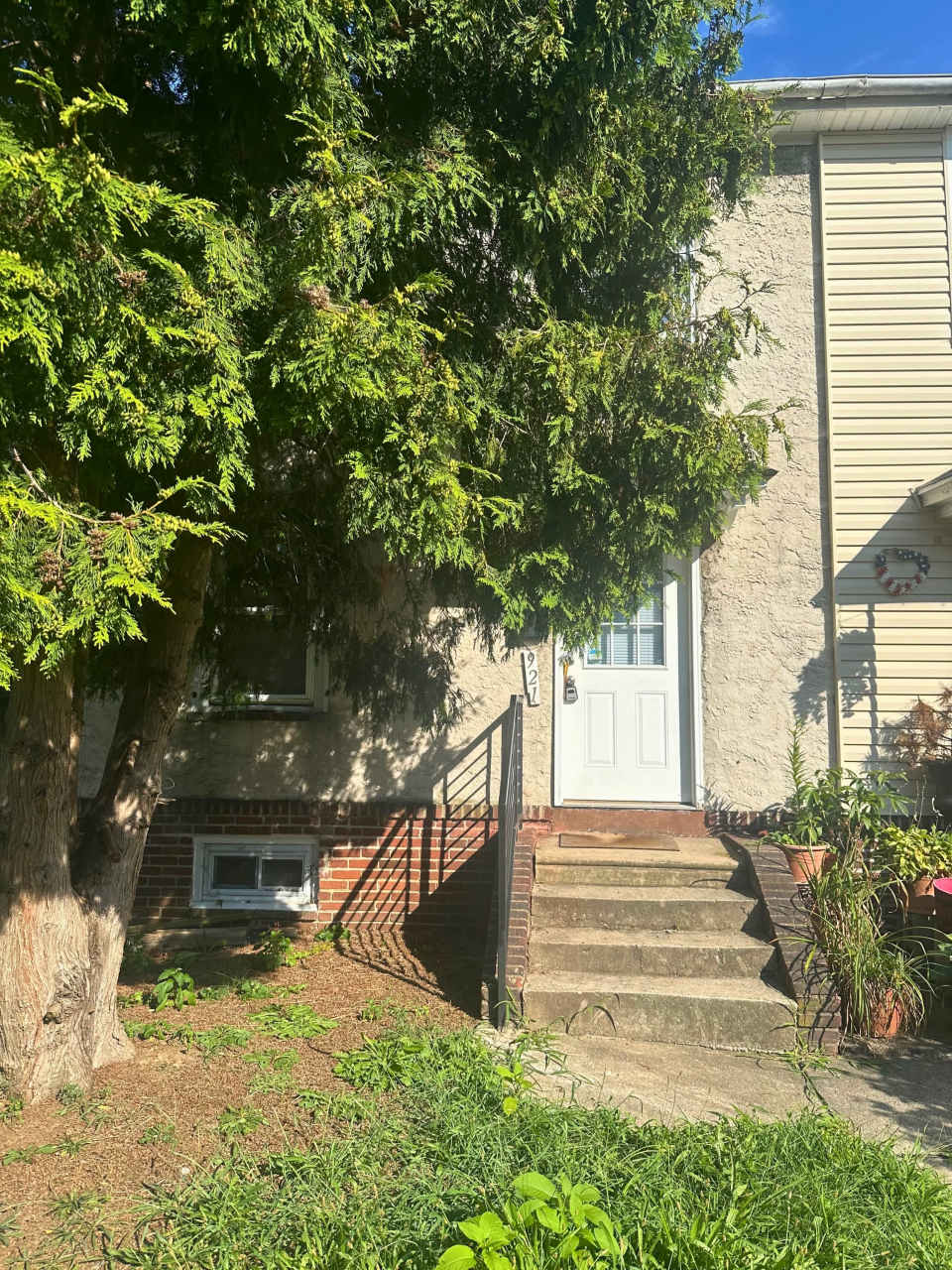 921 East 15th Street