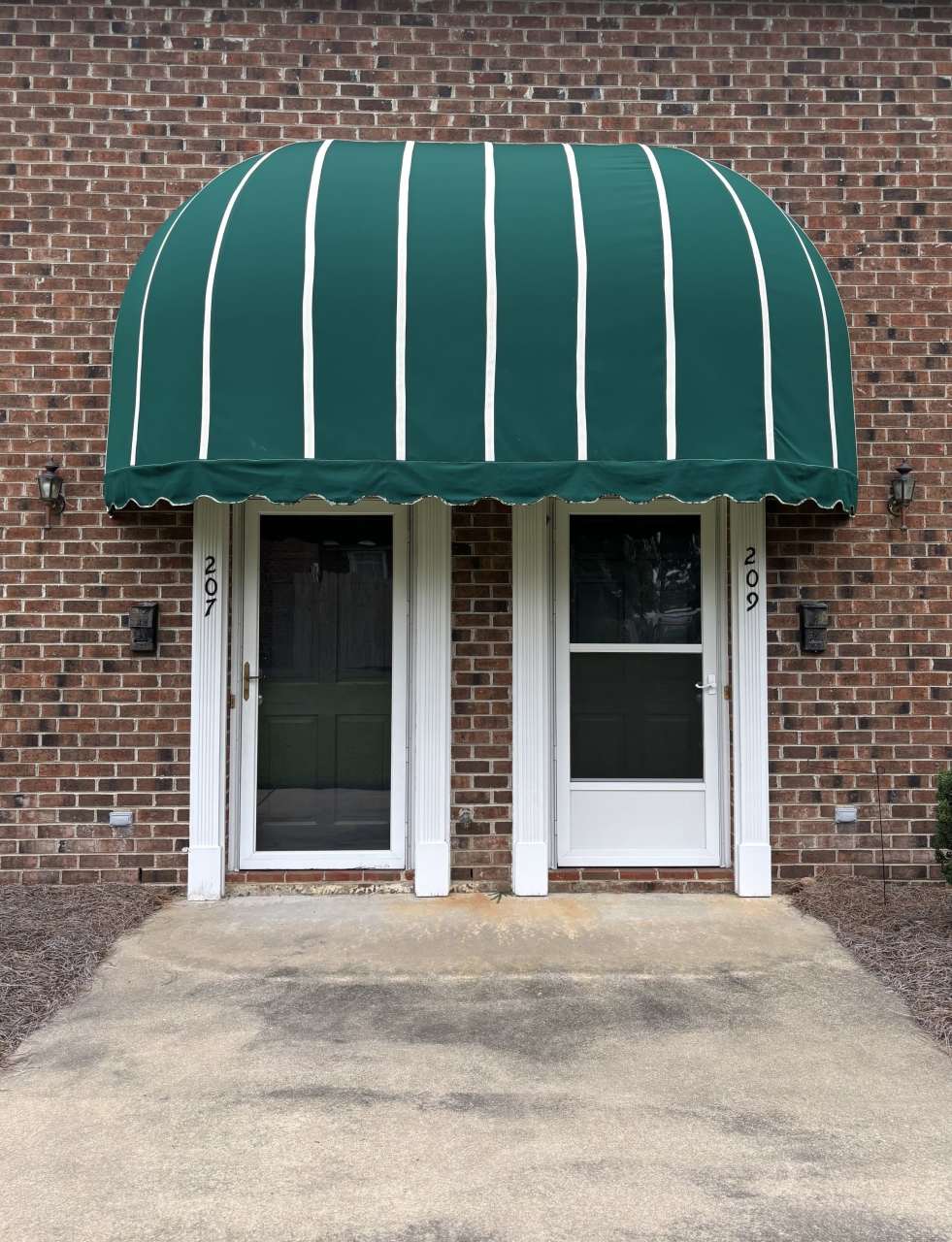 209 South Lincoln Street