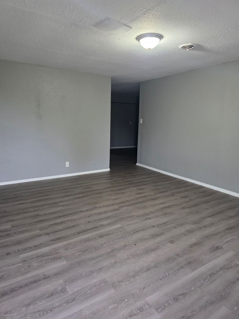 LIMITED TIME**NO APPLICATION FEE**1/2 OFF DEPOSIT**