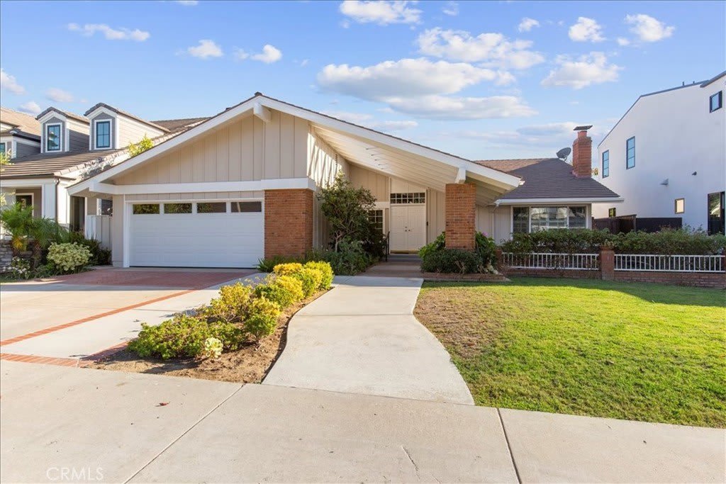 1815 Port Charles Pl