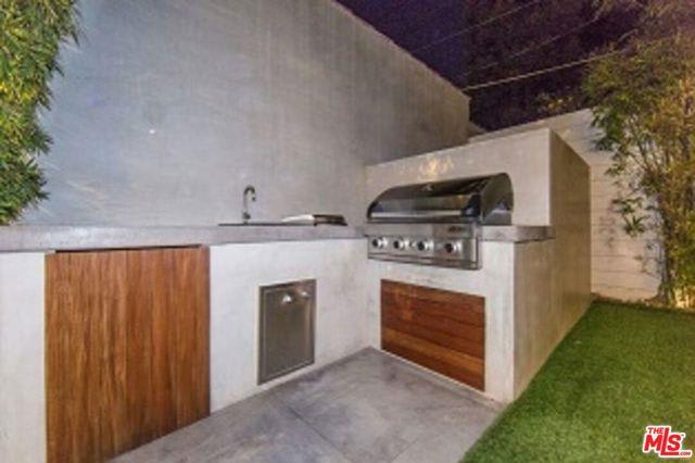 750 North Crescent Heights Boulevard