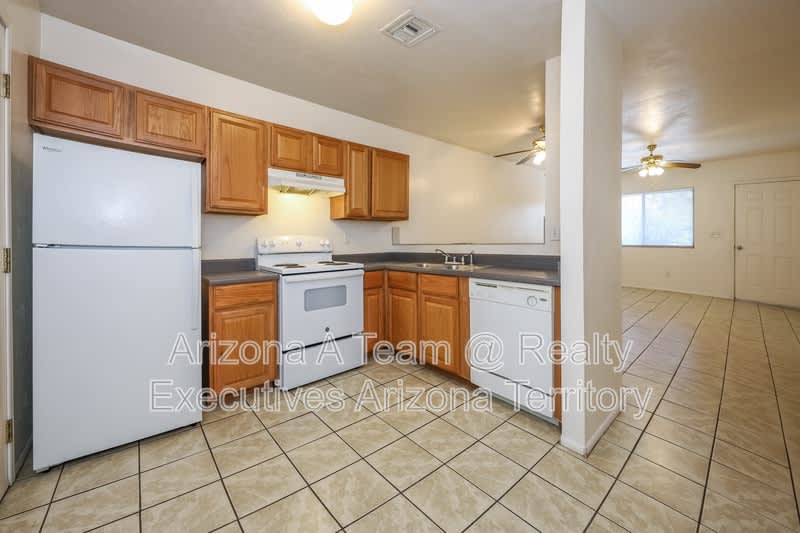 2635 North Fontana Avenue