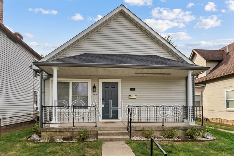 246 North Belleview Place