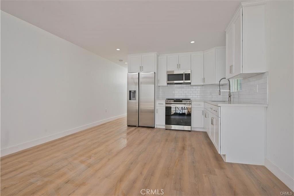 6962 Shoshone Avenue