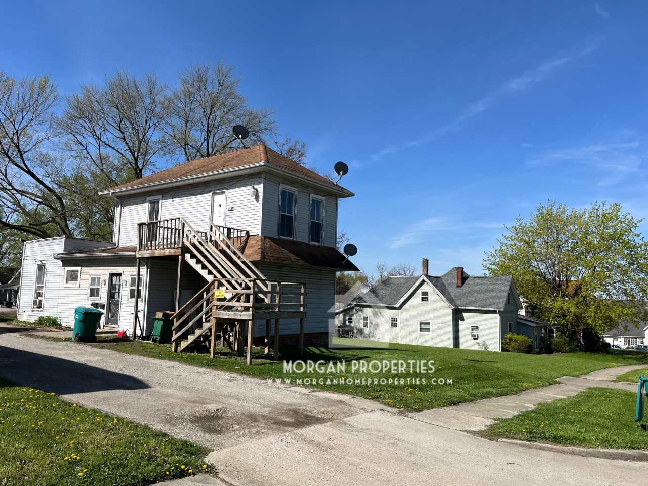 925 1/2 Broad Street