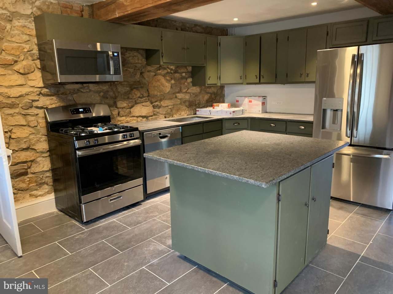 2389 FOREST GROVE Road