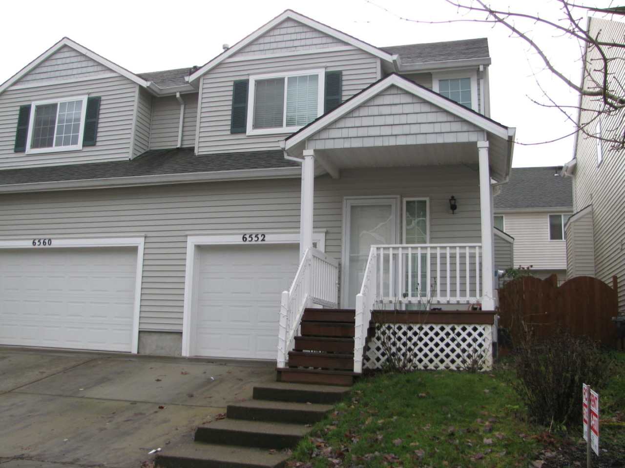 6552 NE Deer Run Street ~ Move-In Special - $500 Off 1st Month's Rent! BRAND NEW FLOORING!