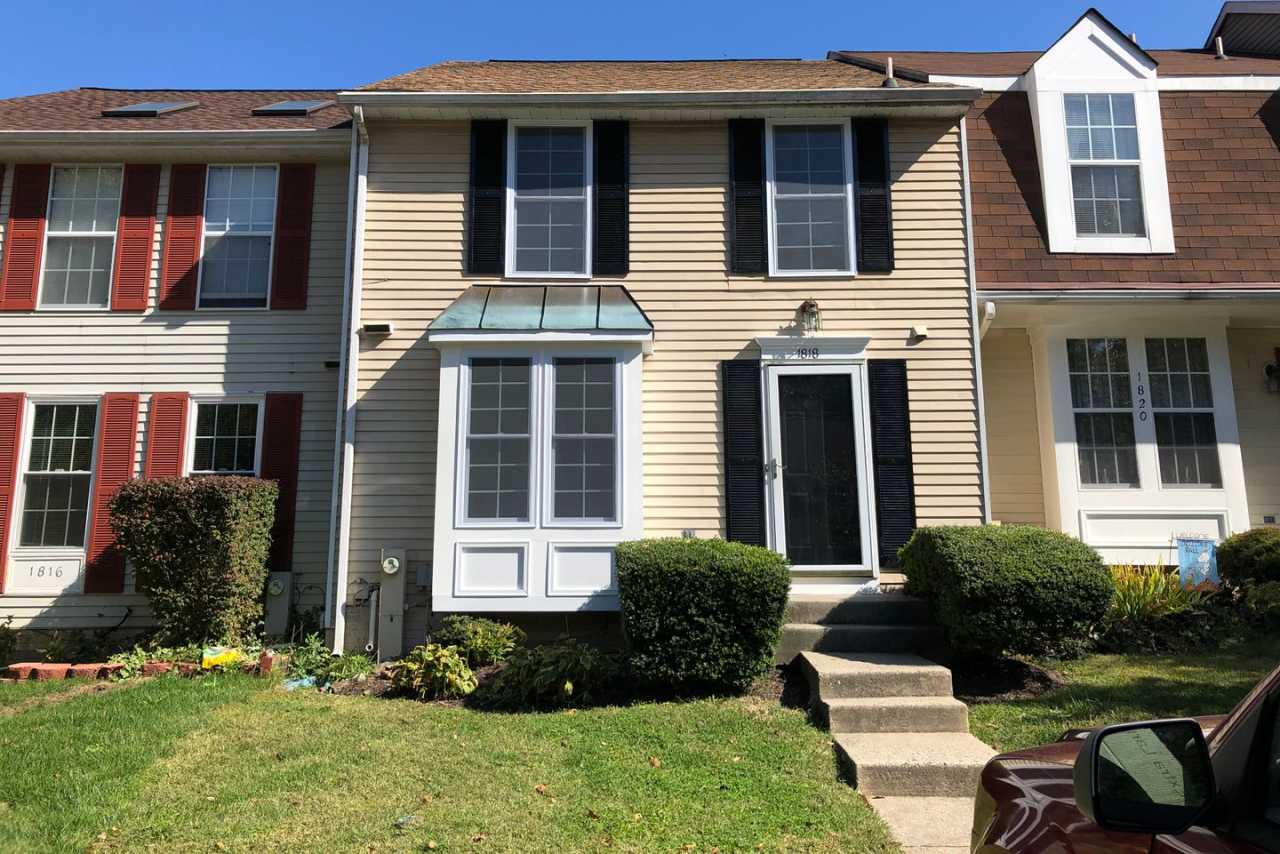 Townhouse-Village of Thomas Run-4 Bathrooms!!