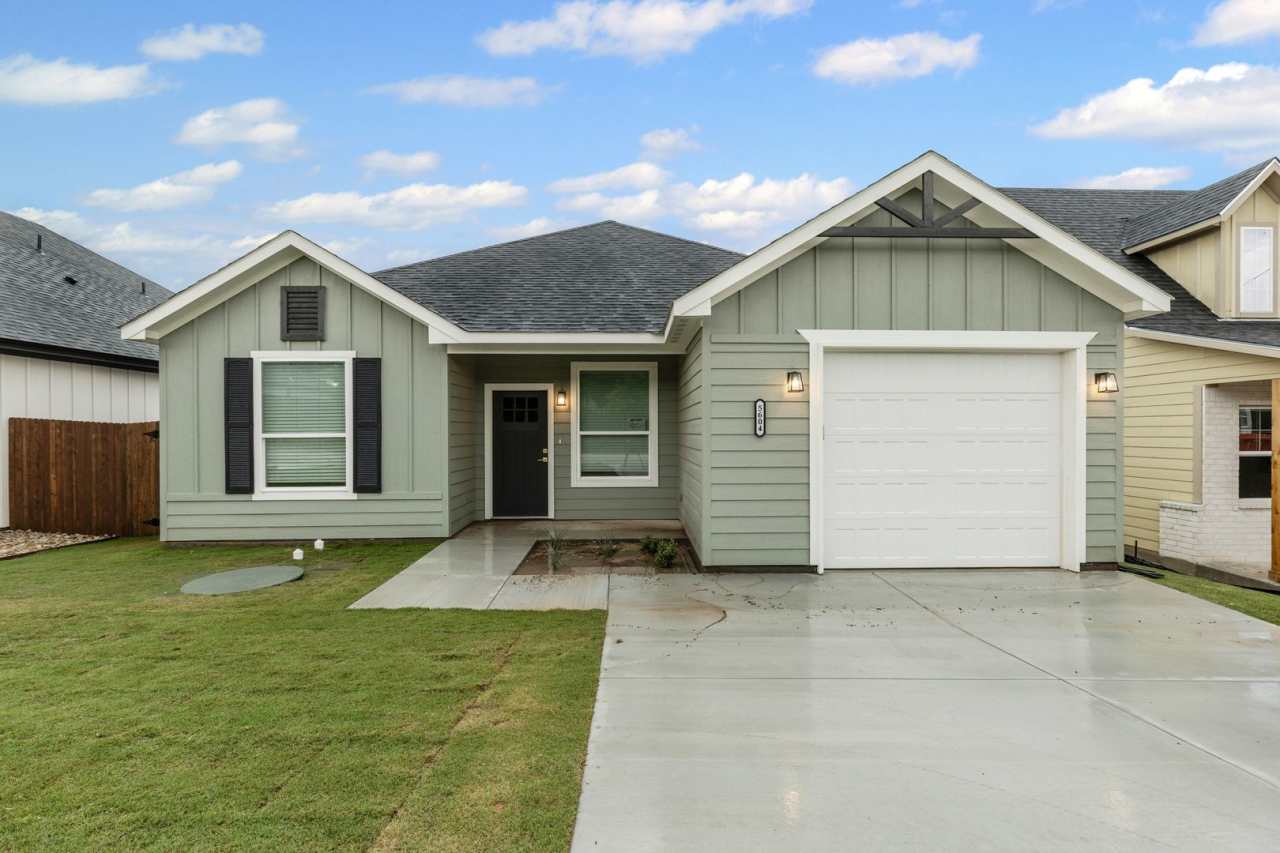 Gorgeous in Granbury