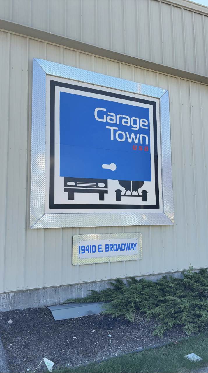 19410 E Broadway Ave