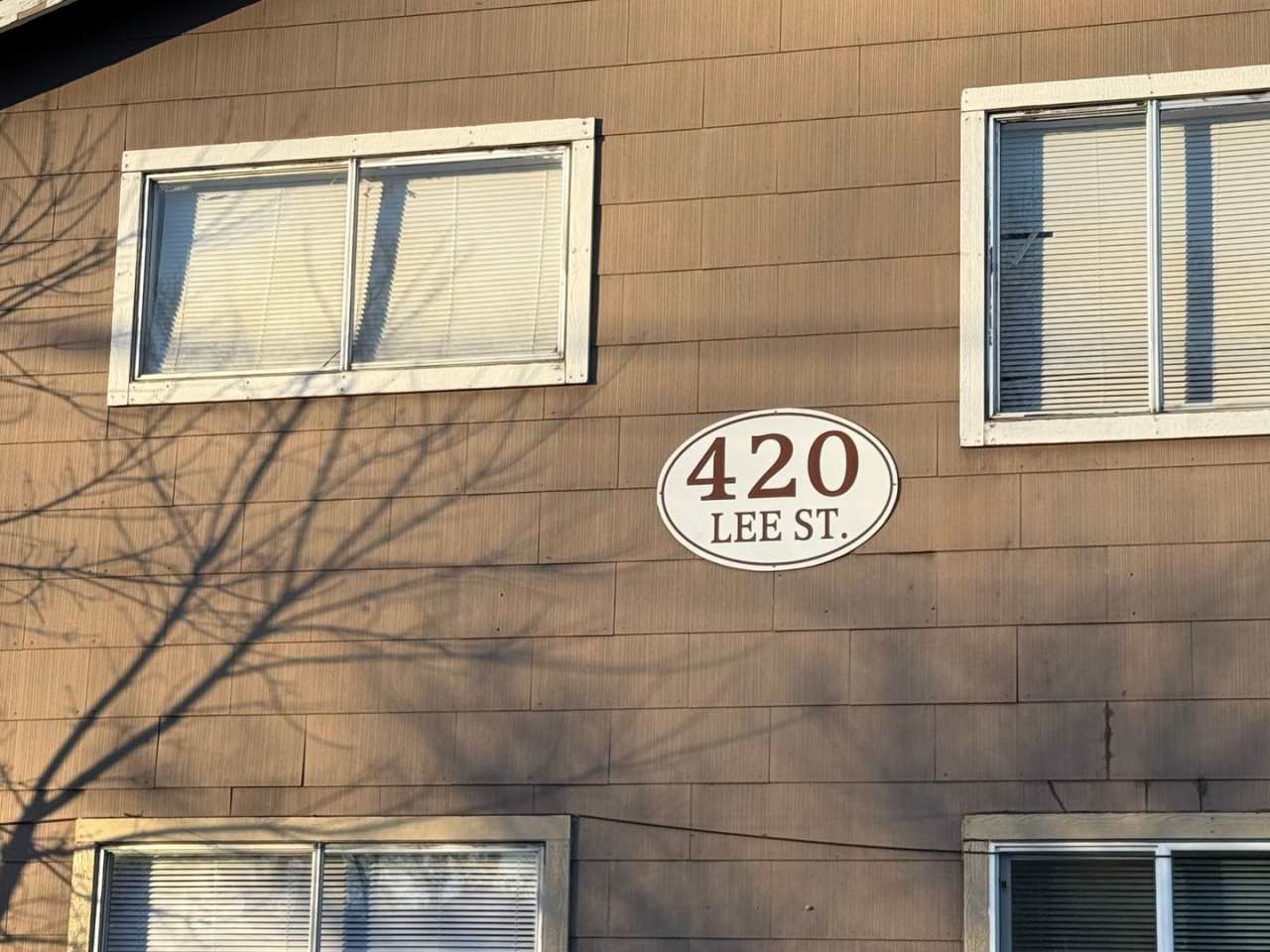 Lee St 420