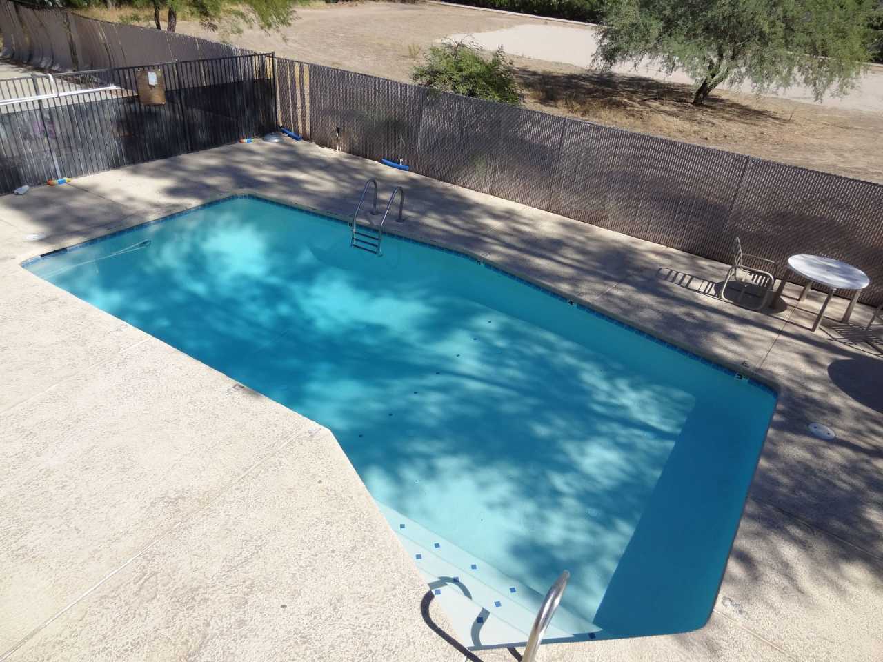 1 month free rent move in promotion! Don't miss out on this Eastside apartment