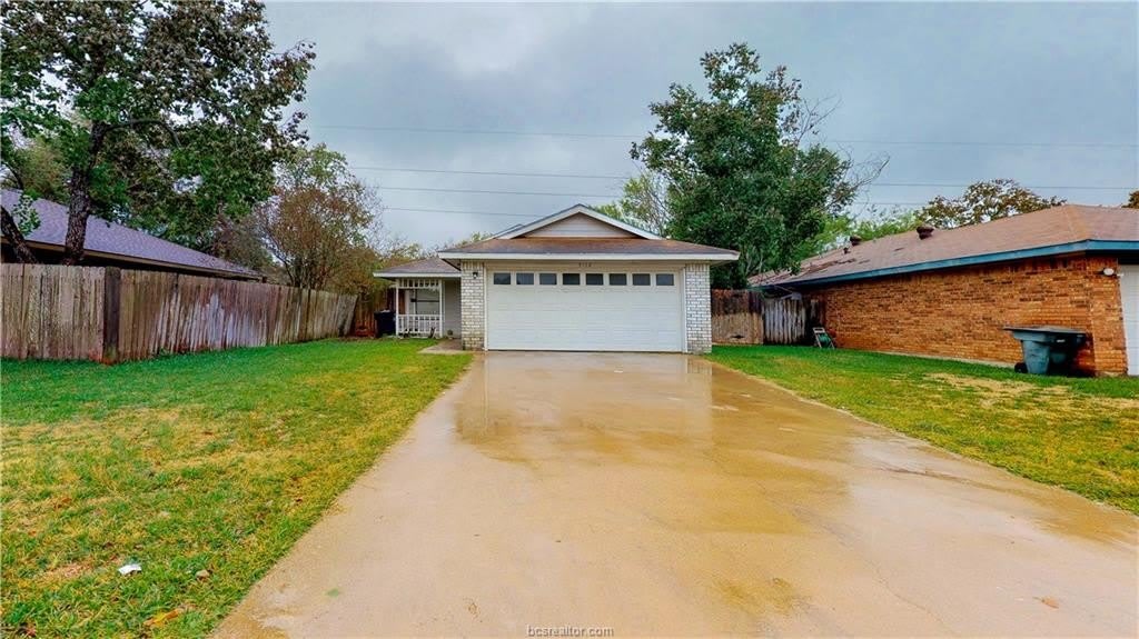 3112 Larkspur Circle